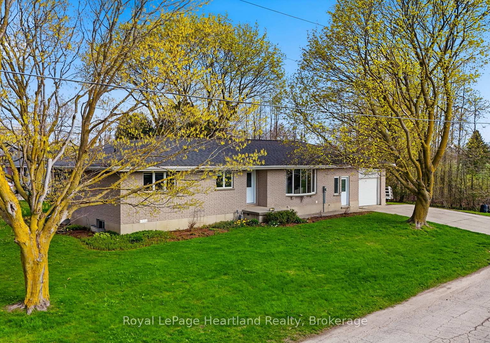 85-william-street-e-minto-ontario-x13108098