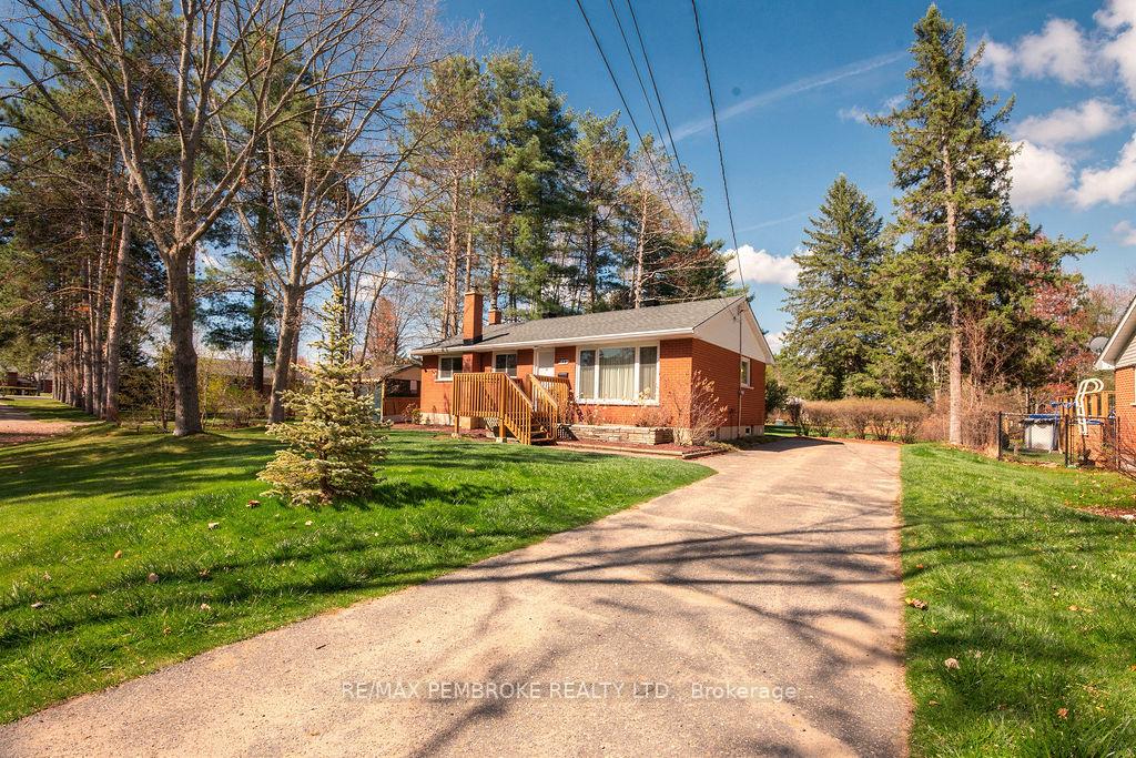 20-elmer-avenue-petawawa-ontario-x13108298