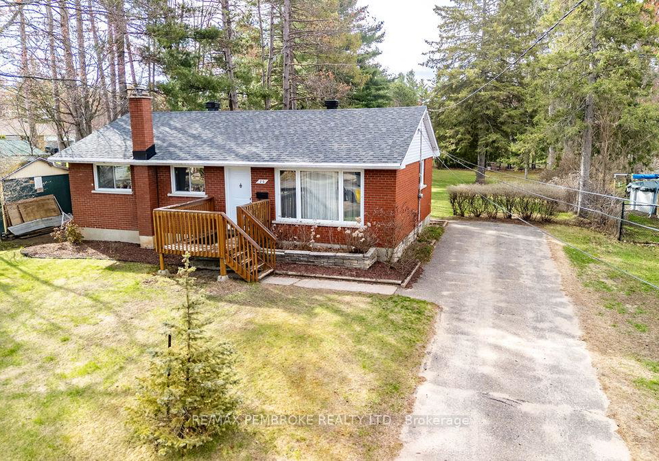20-elmer-avenue-petawawa-ontario-x13108298
