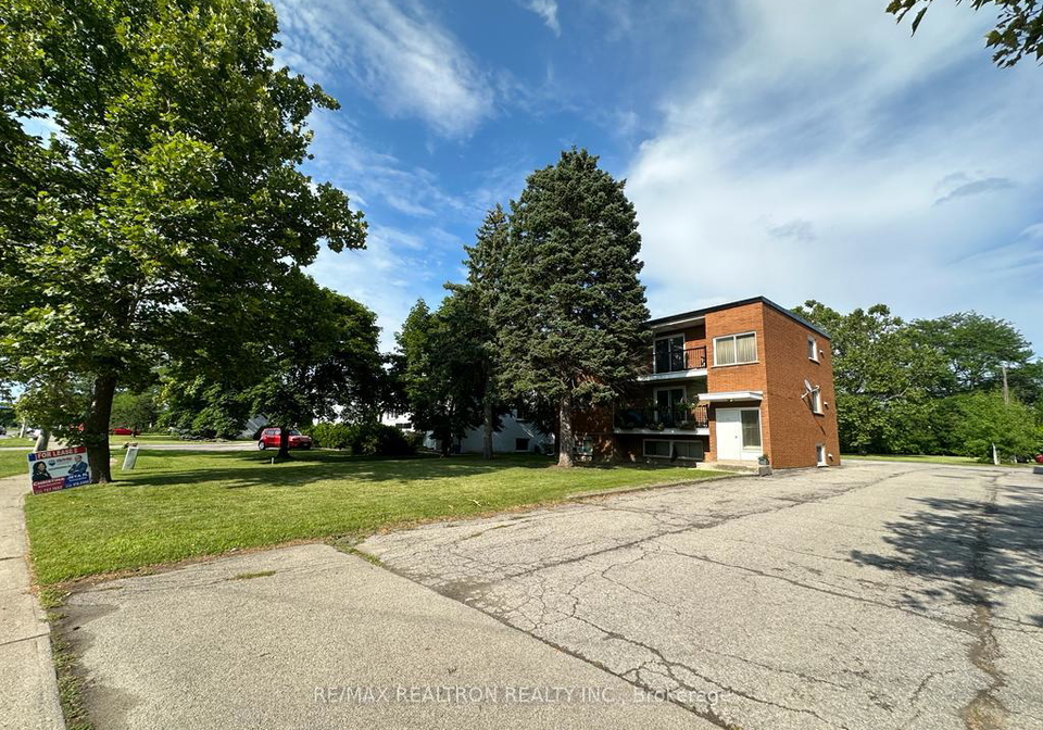 327-glenridge-avenue-st-catharines-ontario-x13108494