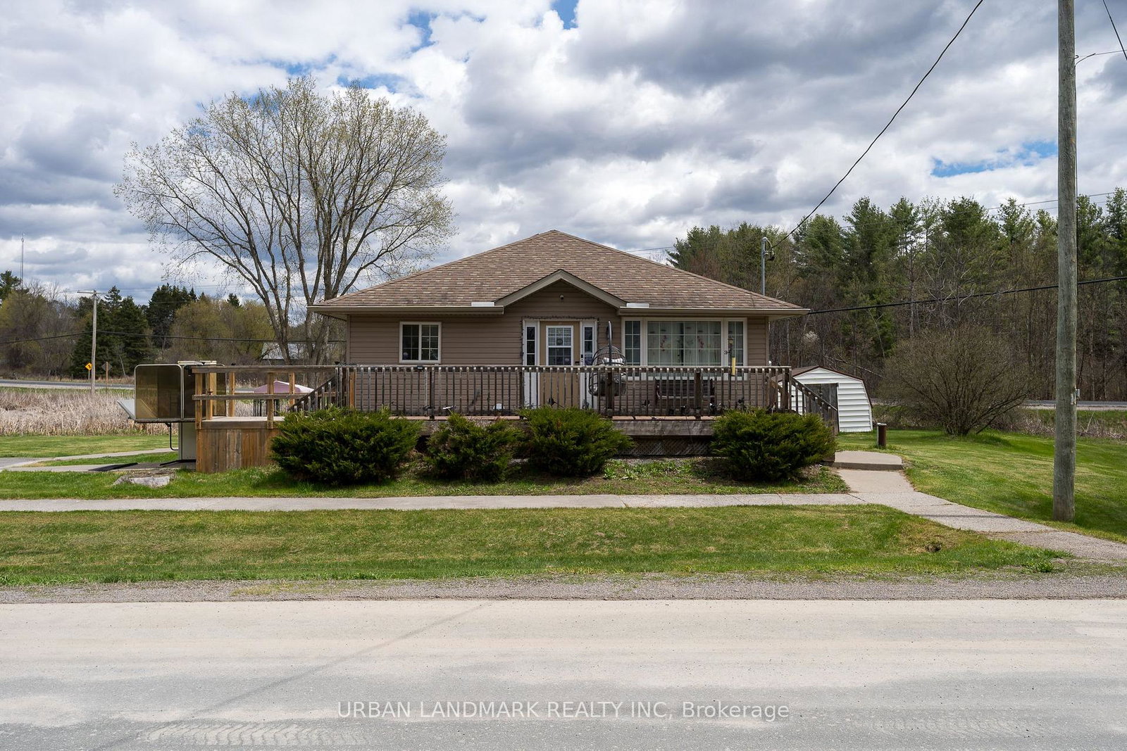 20-hungerford-street-tweed-ontario-x13108532