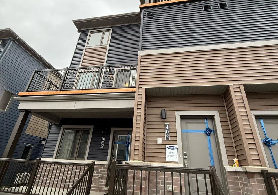 402-parnian-pvt-private-ottawa-ontario-x13108600