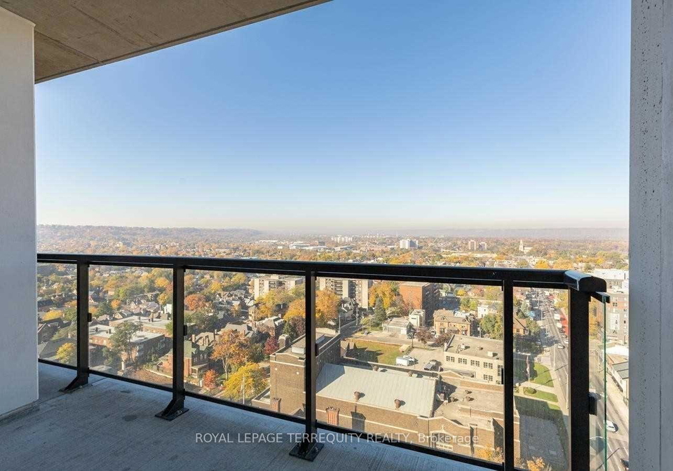 15-queen-street-s-hamilton-ontario-x13108666