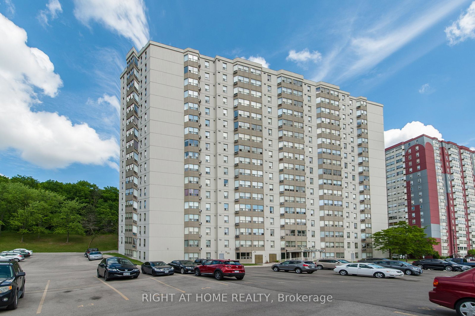 35-green-valley-drive-kitchener-ontario-x13108696