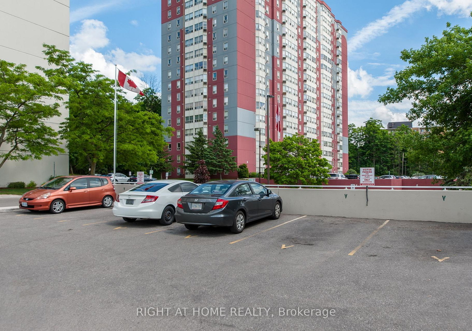 35-green-valley-drive-kitchener-ontario-x13108696