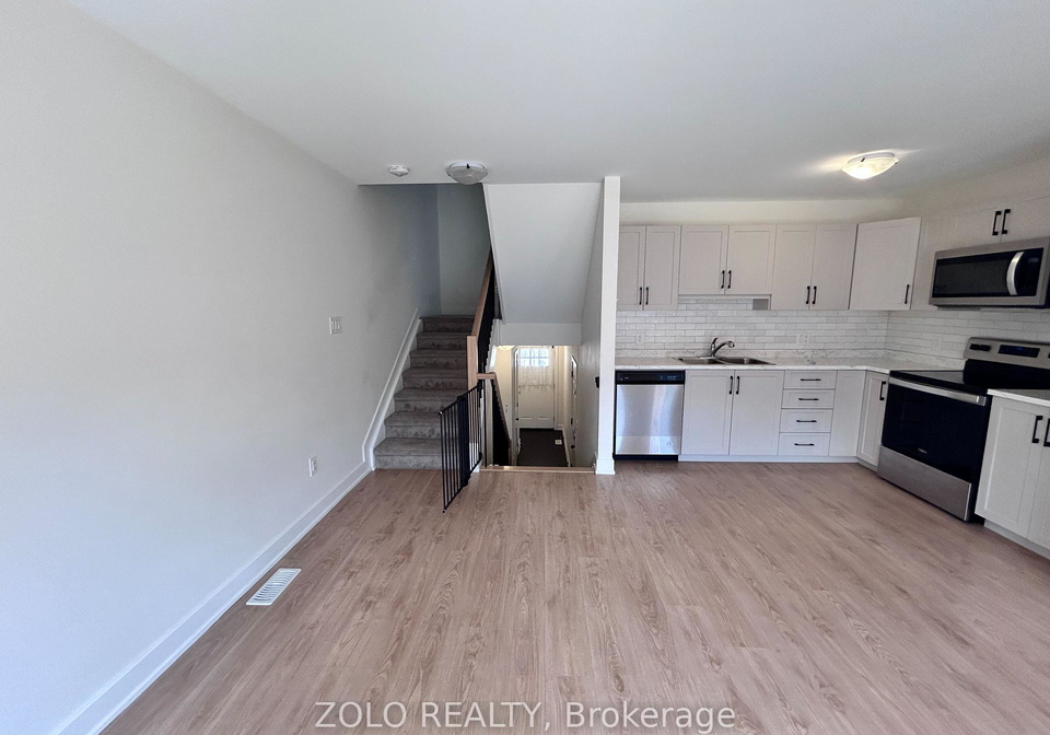 67-whitcomb-crescent-smiths-falls-ontario-x13108708