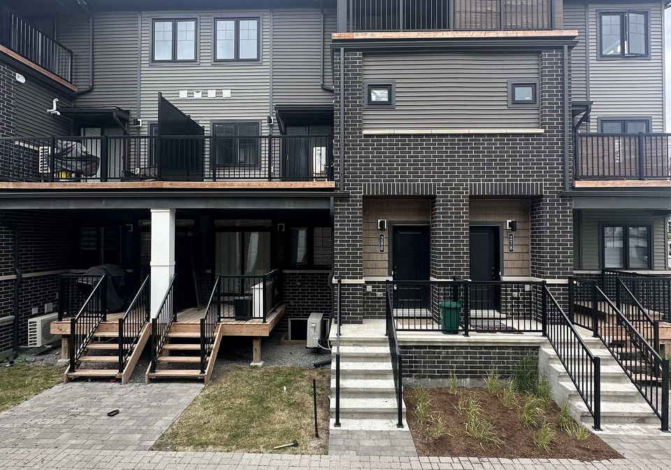 280-anyolite-private-ottawa-ontario-x13108744