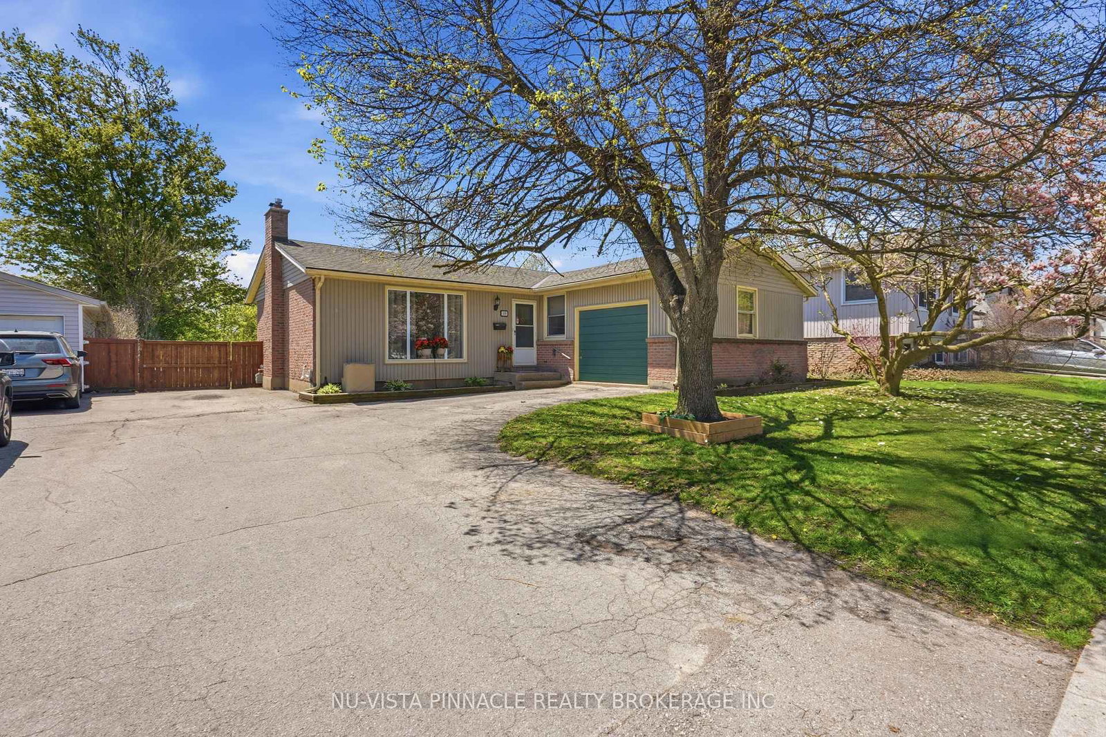 109-brixham-crescent-london-south-ontario-x13109114