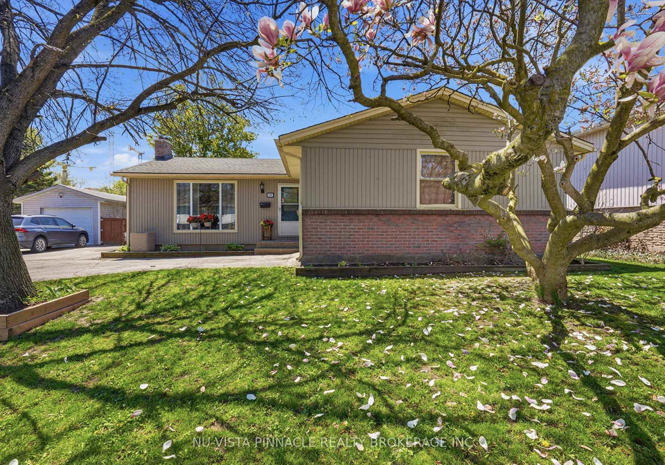109-brixham-crescent-london-south-ontario-x13109114