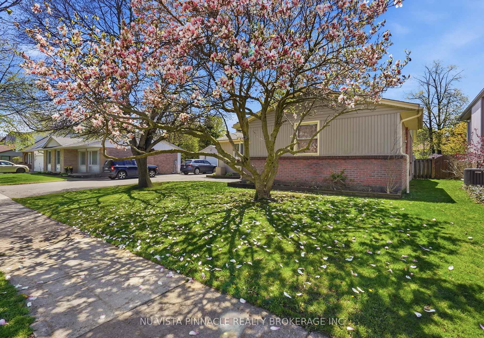 109-brixham-crescent-london-south-ontario-x13109114