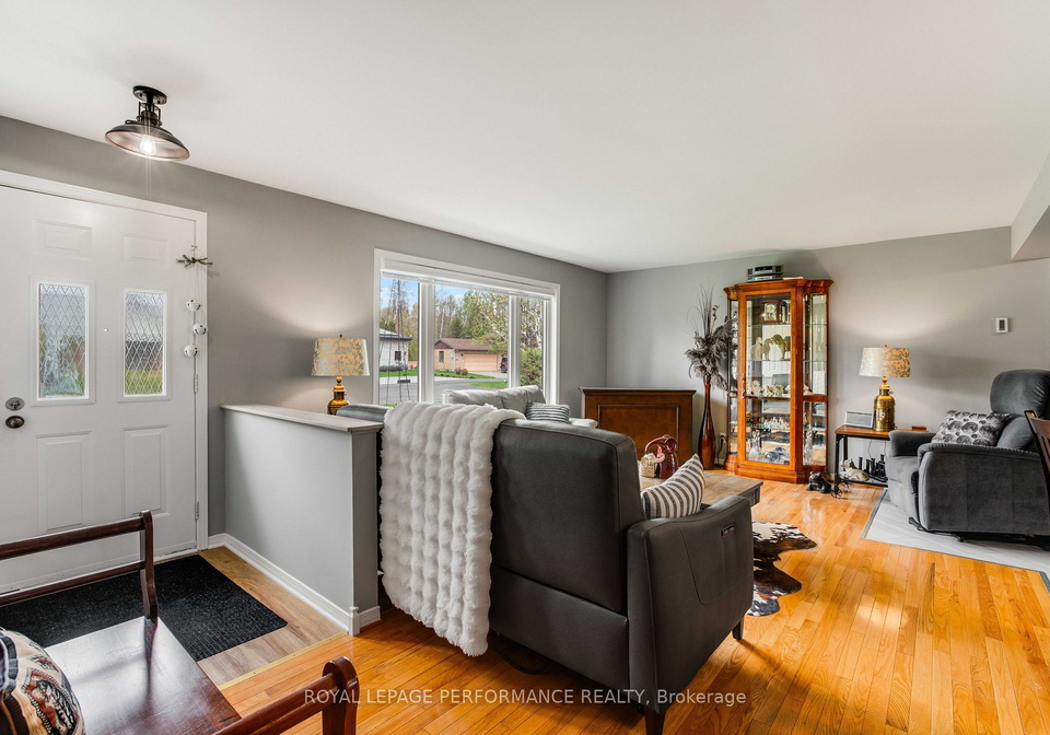 6277-macrae-court-south-glengarry-ontario-x13109168