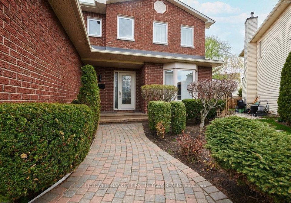 1592-zachary-street-ottawa-ontario-x13109296