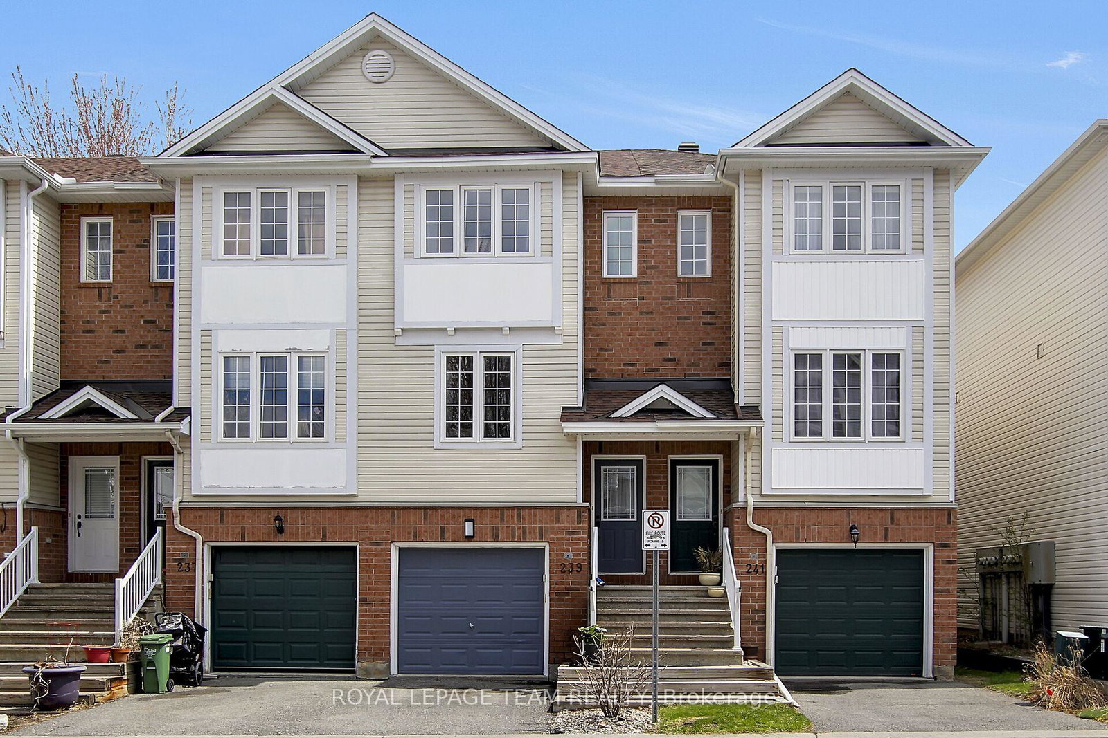 239-gershwin-private-ottawa-ontario-x13109470