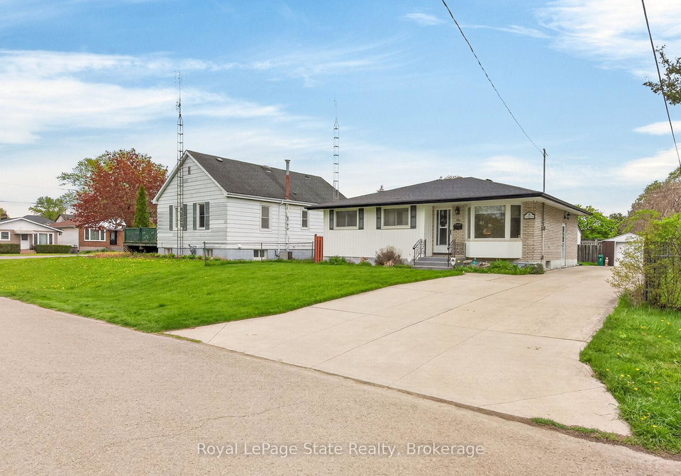 8-woodrow-street-n-st-catharines-ontario-x13109548