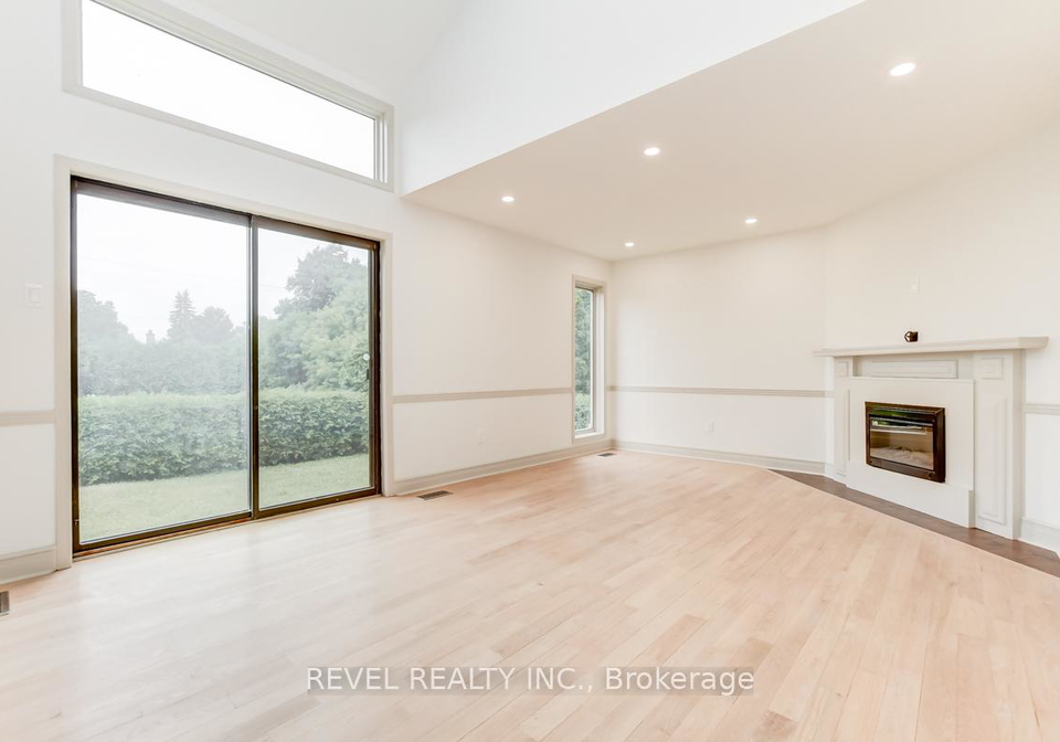 5-sandhurst-court-ottawa-ontario-x13109852