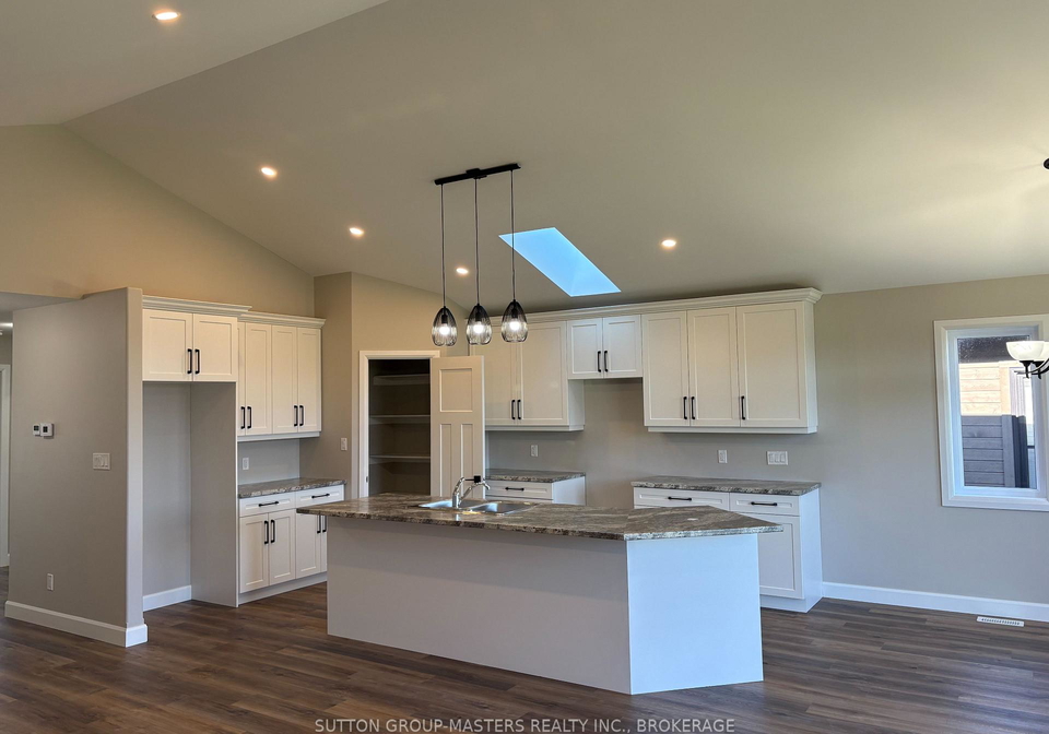 812-windermere-drive-kingston-ontario-x13109872