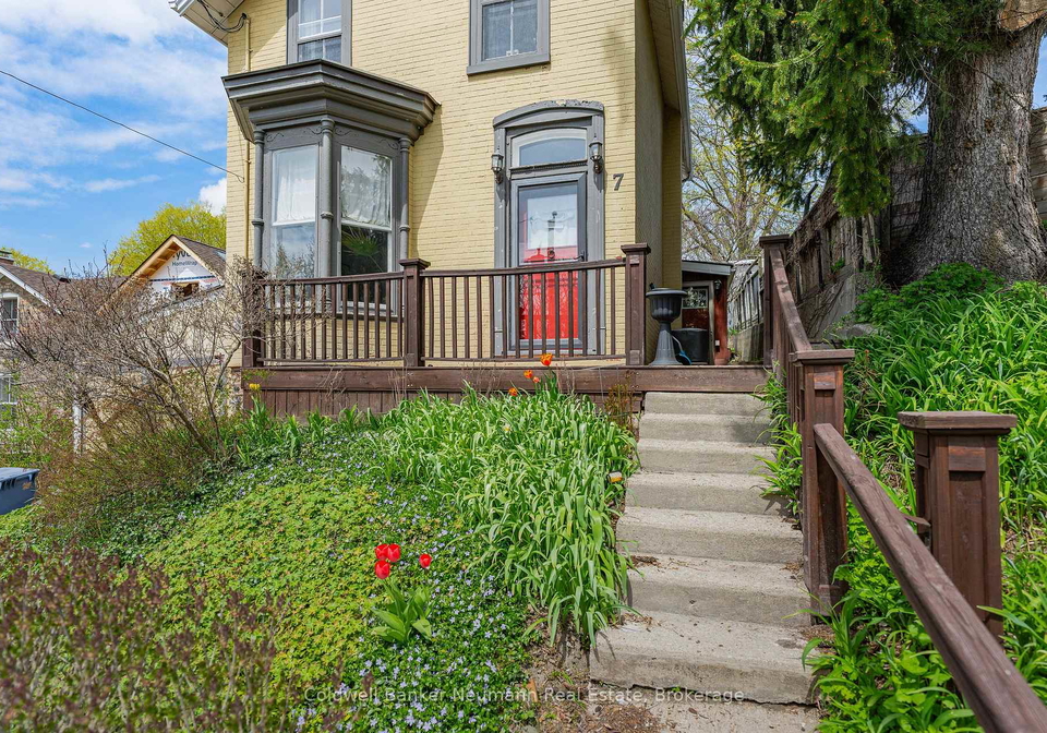 7-durham-street-guelph-ontario-x13110010