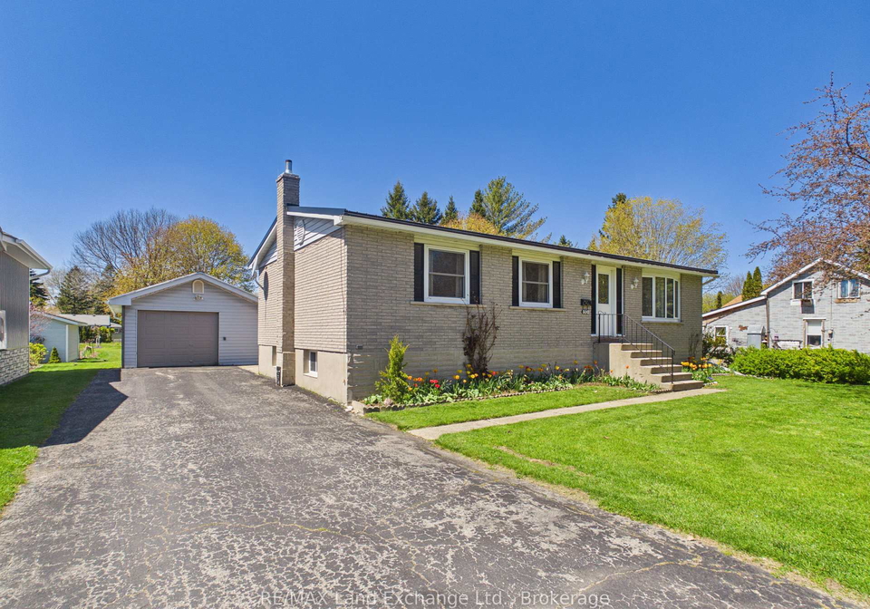 400-adelaide-street-kincardine-ontario-x13110234