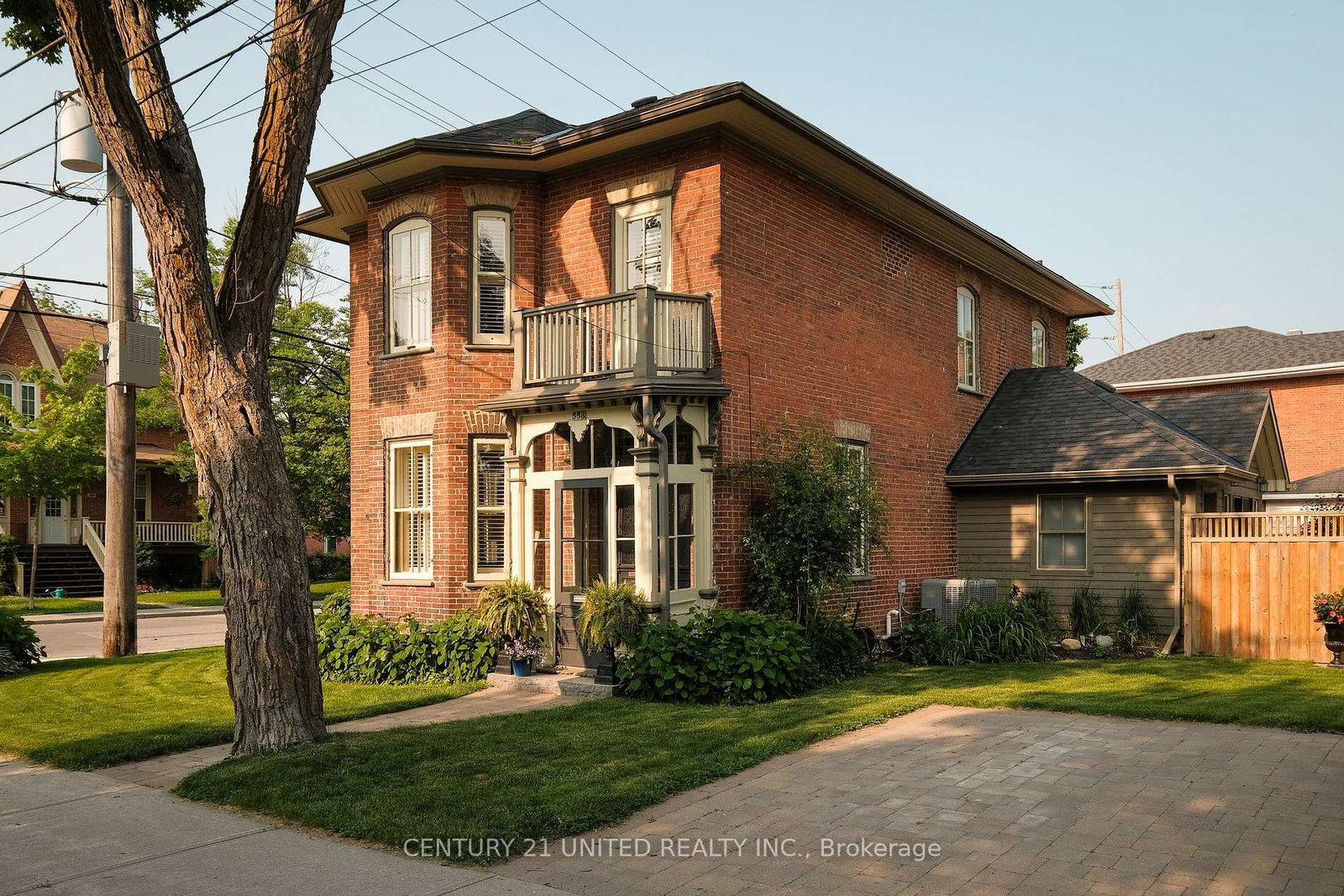 558-harvey-street-peterborough-ontario-x13110260