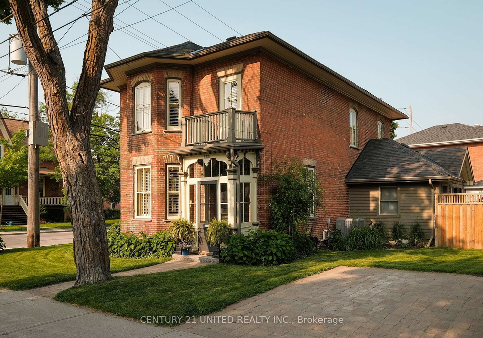 558-harvey-street-peterborough-ontario-x13110260