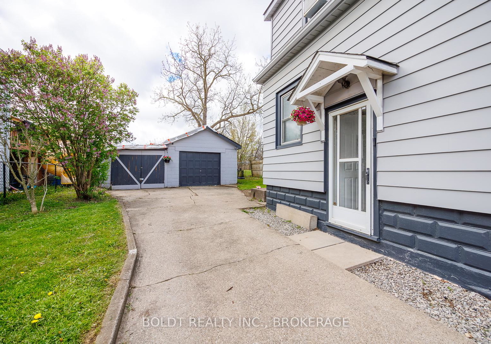 142-clara-street-thorold-ontario-x13110374