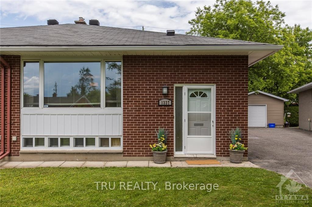 1337-bloomsbury-crescent-ottawa-ontario-x13110558
