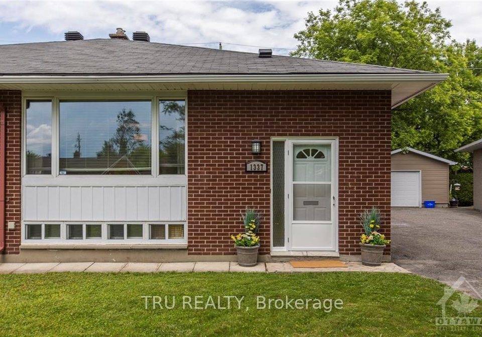 1337-bloomsbury-crescent-ottawa-ontario-x13110558