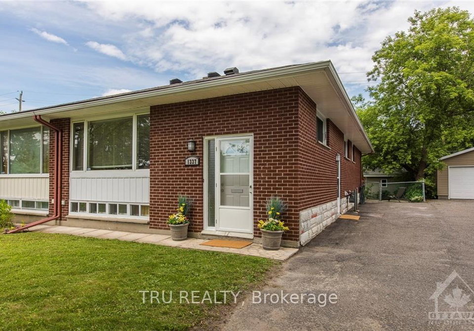 1337-bloomsbury-crescent-ottawa-ontario-x13110558
