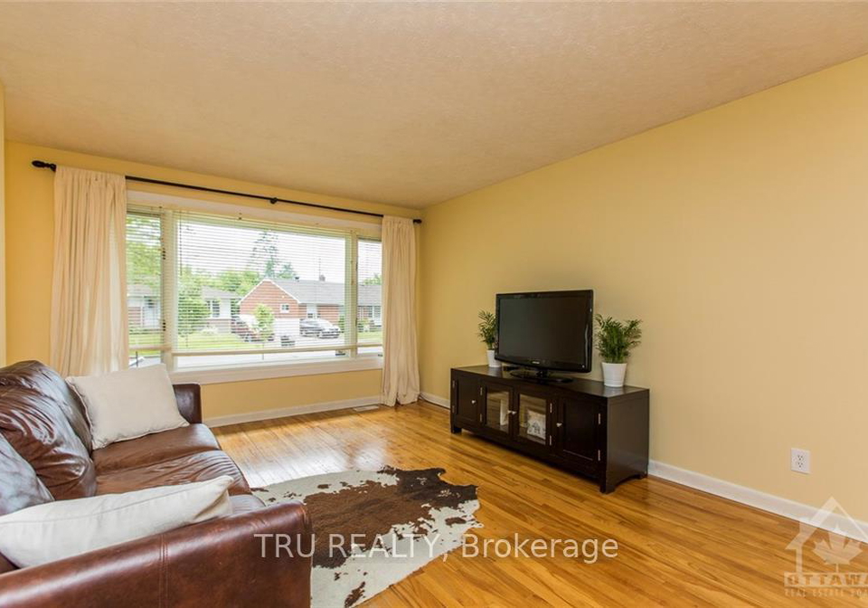 1337-bloomsbury-crescent-ottawa-ontario-x13110558