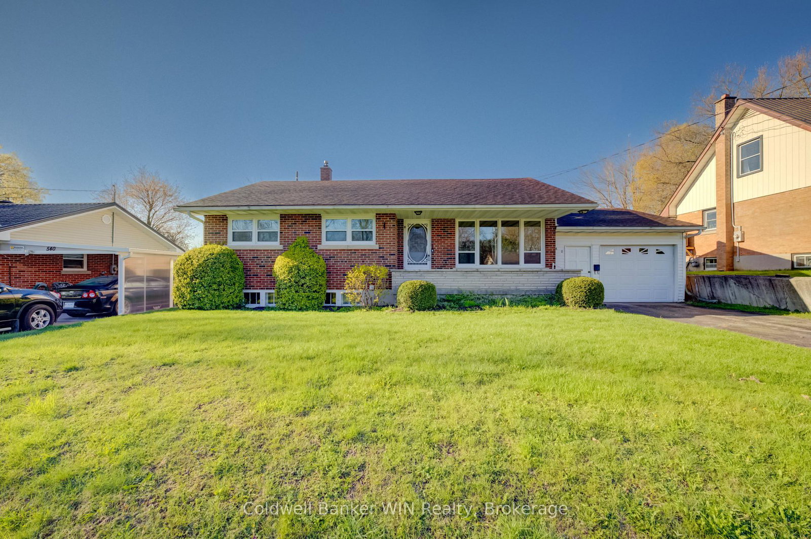 560-prince-charles-street-wellington-north-ontario-x13110584