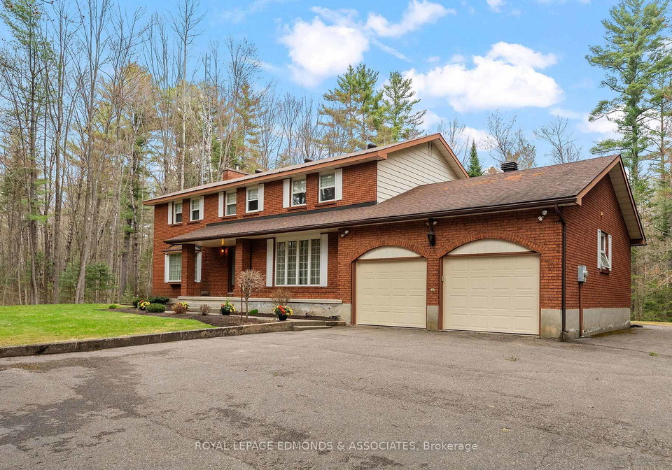 1452-b-line-road-laurentian-valley-ontario-x13110646