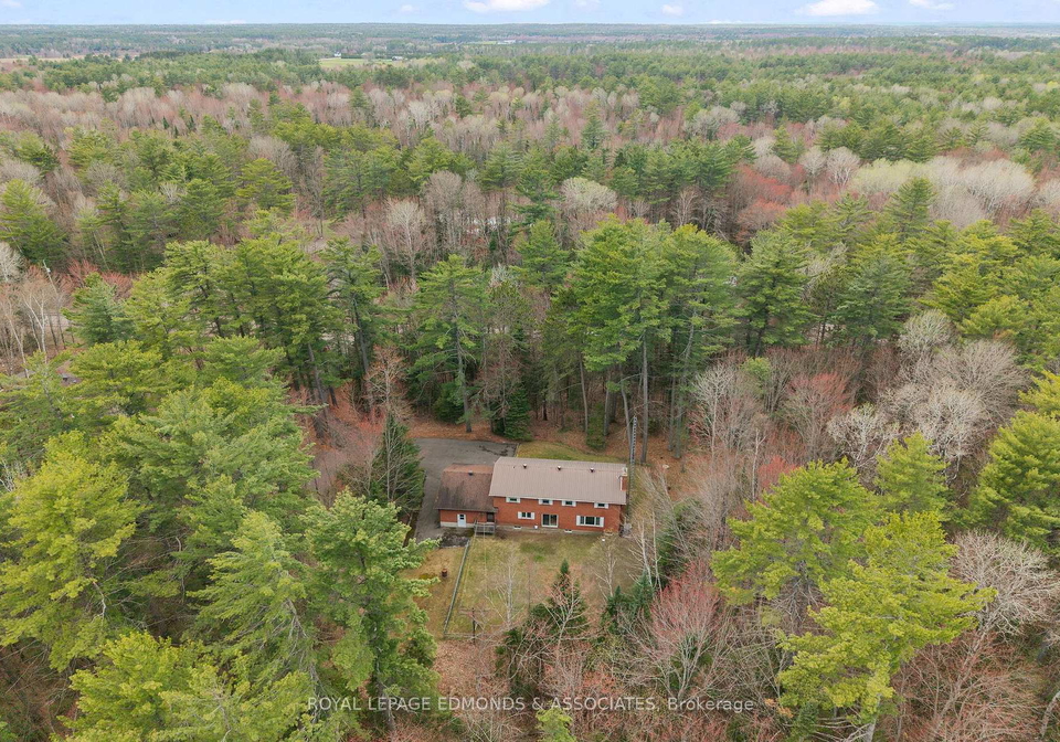 1452-b-line-road-laurentian-valley-ontario-x13110646