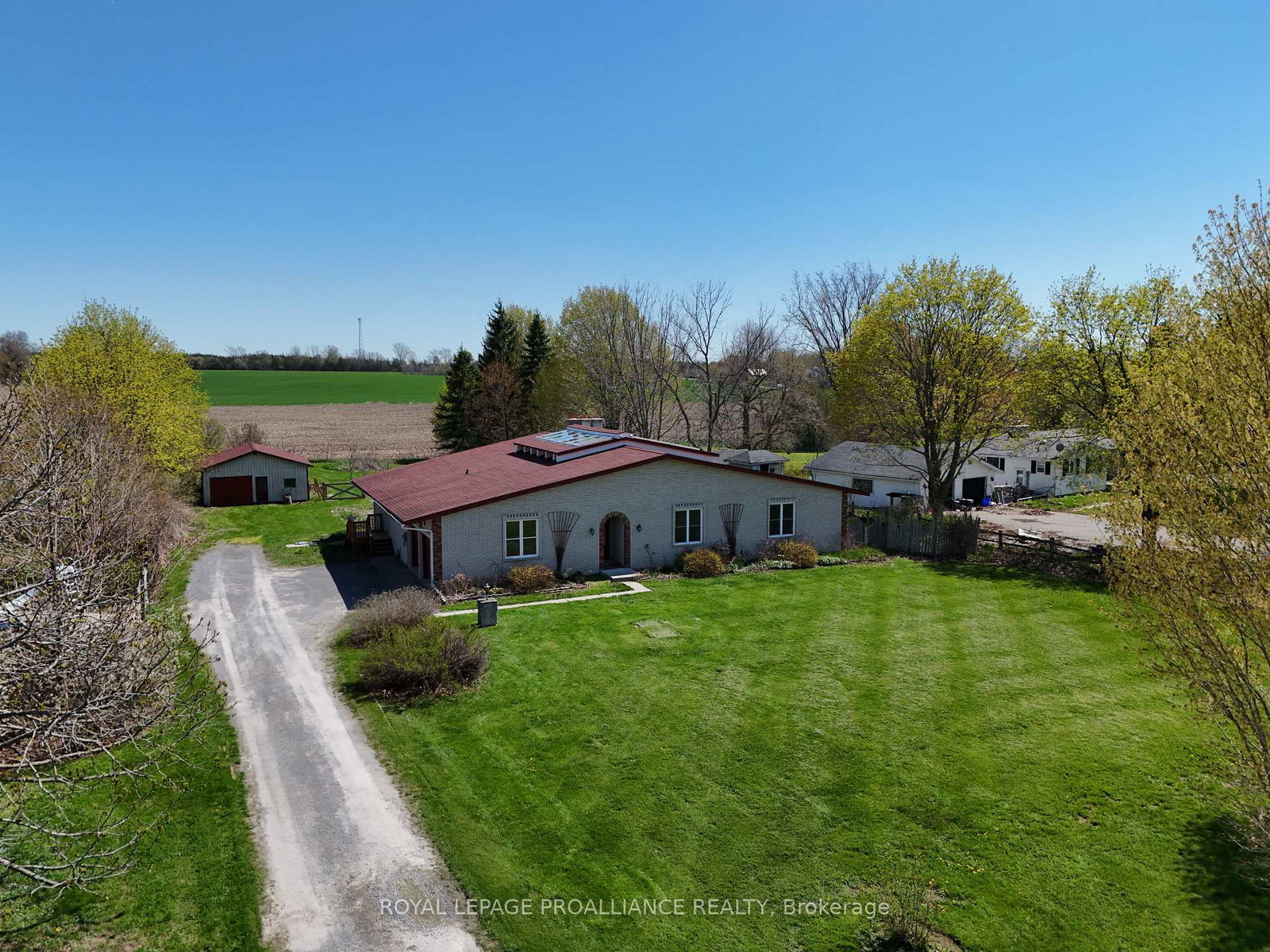138-massassauga-road-prince-edward-county-ontario-x13110748