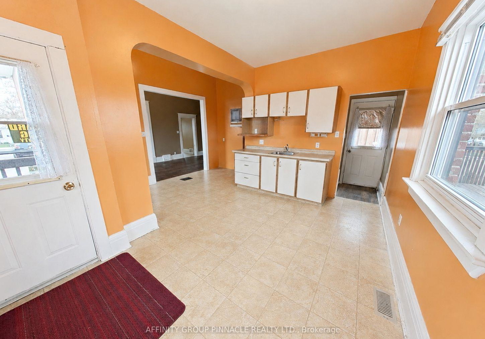 170-queen-street-kawartha-lakes-ontario-x13110778