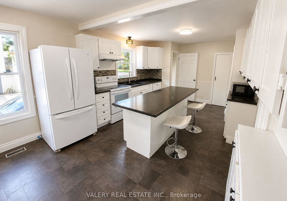 374-edmonton-street-hamilton-ontario-x13110788