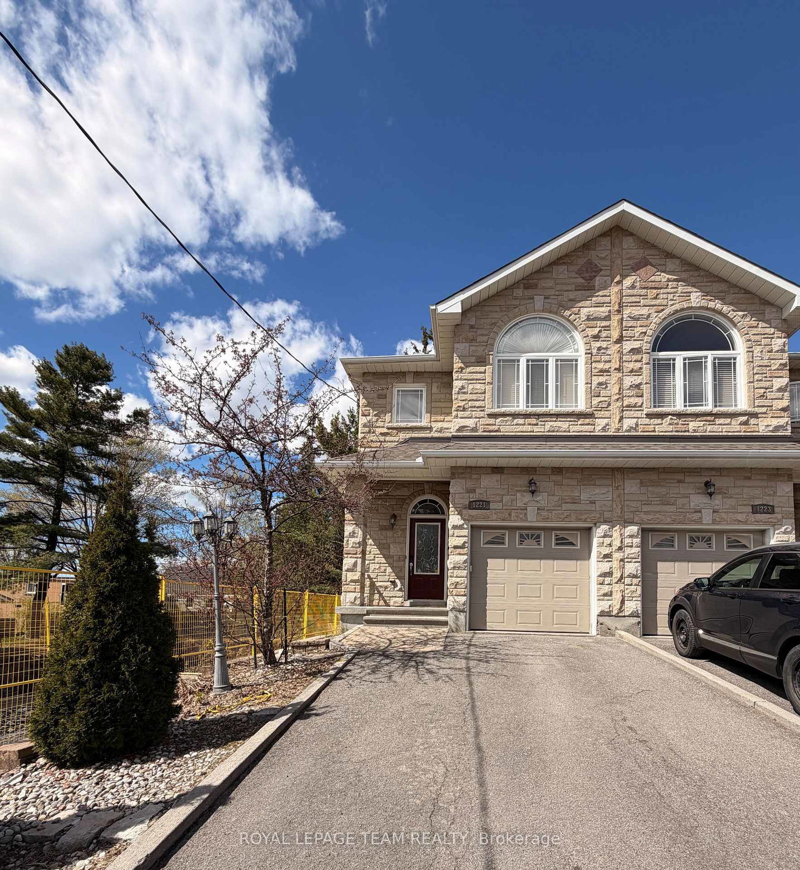 1221-anoka-street-ottawa-ontario-x13111002
