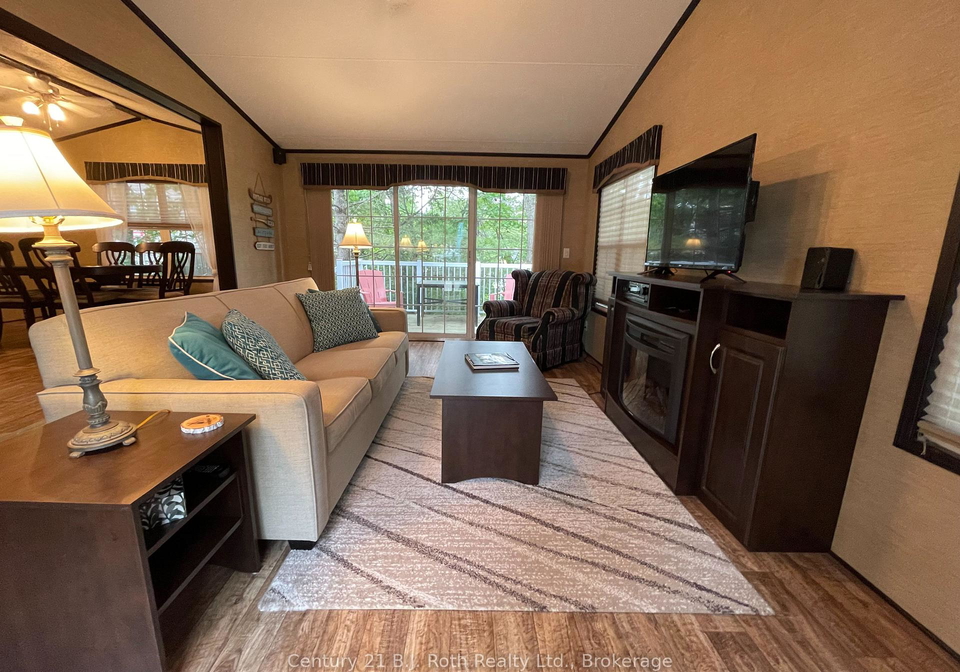 1336-south-morrison-lake-road-gravenhurst-ontario-x13111040