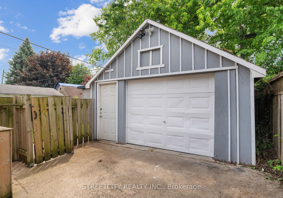 239-highbury-avenue-london-east-ontario-x13111058