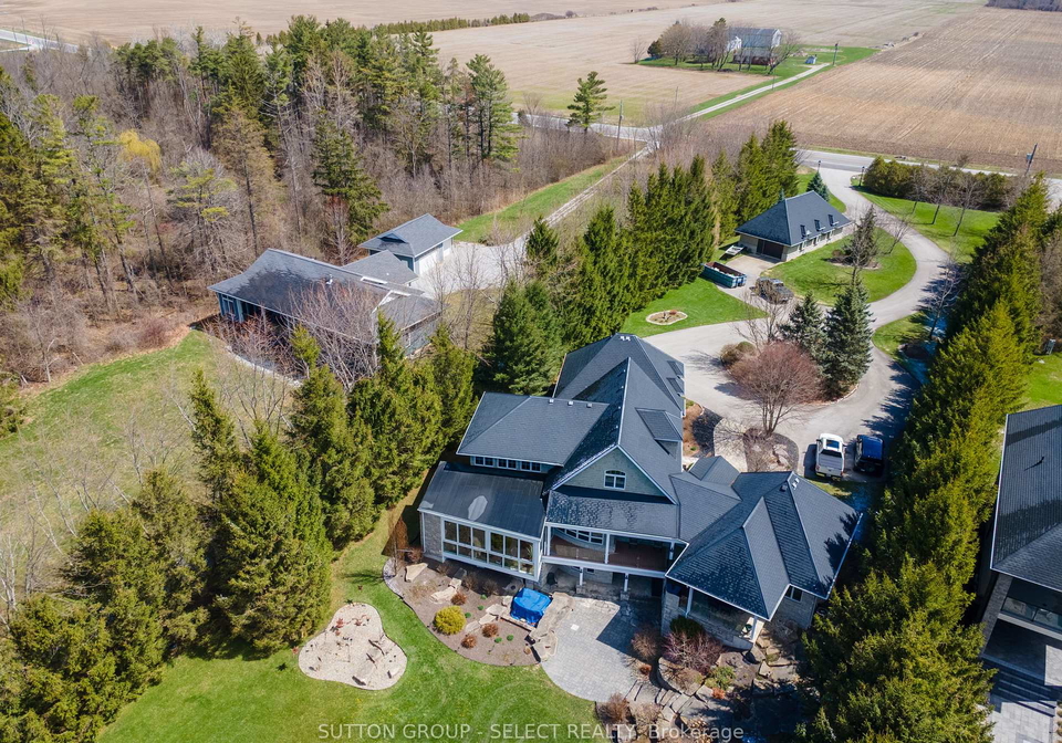 4544-lakeshore-road-plympton-wyoming-ontario-x13111150