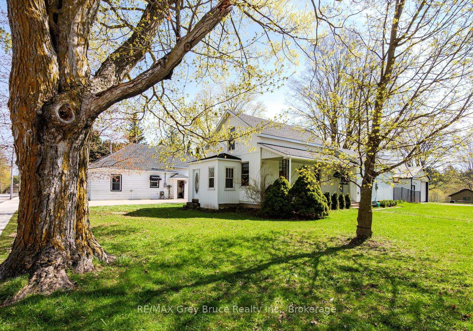 105-main-street-arran-elderslie-ontario-x13111316