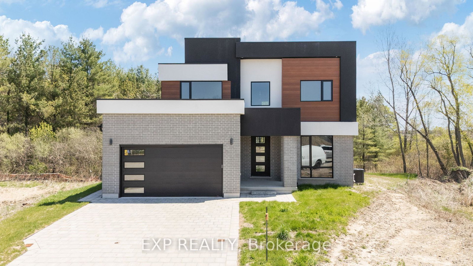 204-merritt-court-north-middlesex-ontario-x13111332