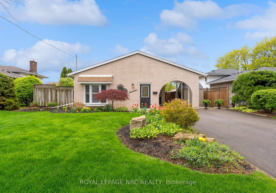17-baraniuk-street-st-catharines-ontario-x13111360