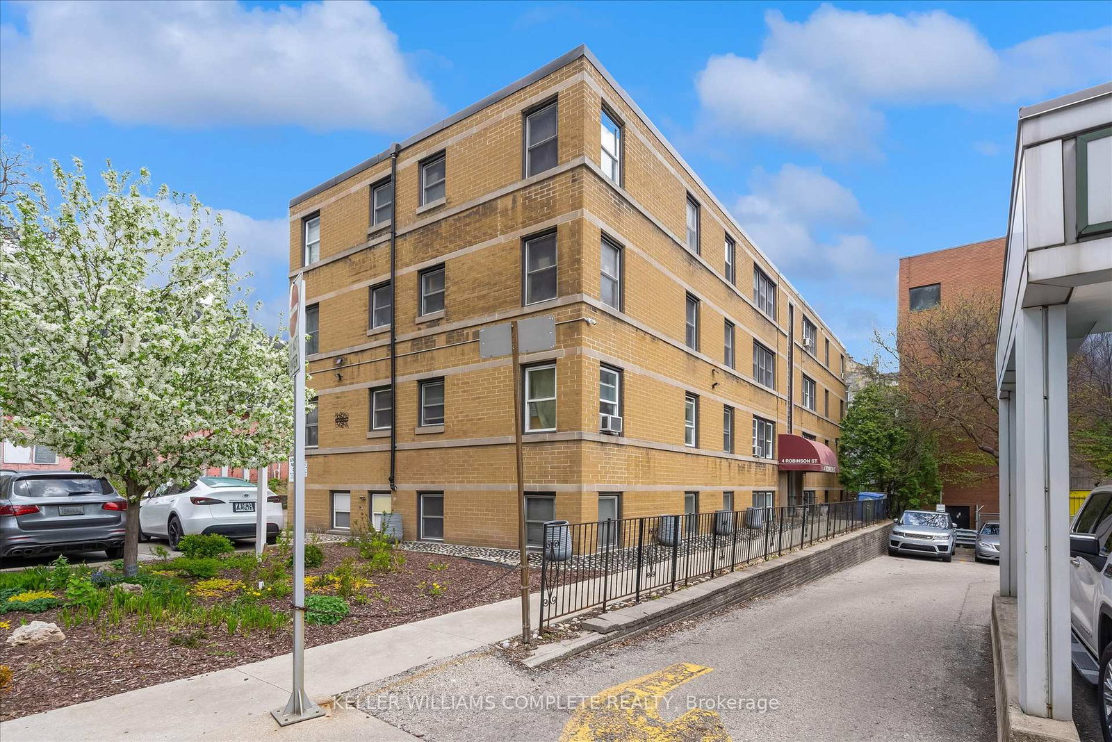 4-robinson-street-hamilton-ontario-x13111642