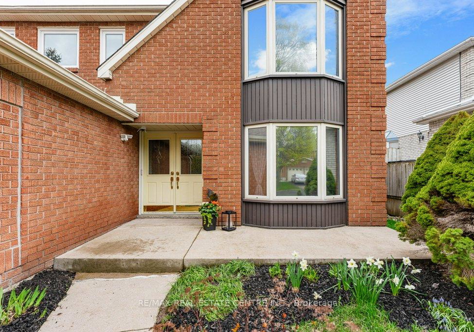 40-old-maple-lane-kitchener-ontario-x13111804