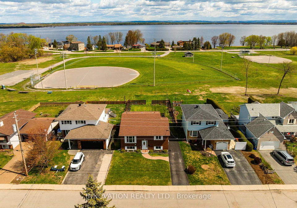 76-seventh-avenue-arnprior-ontario-x13111878