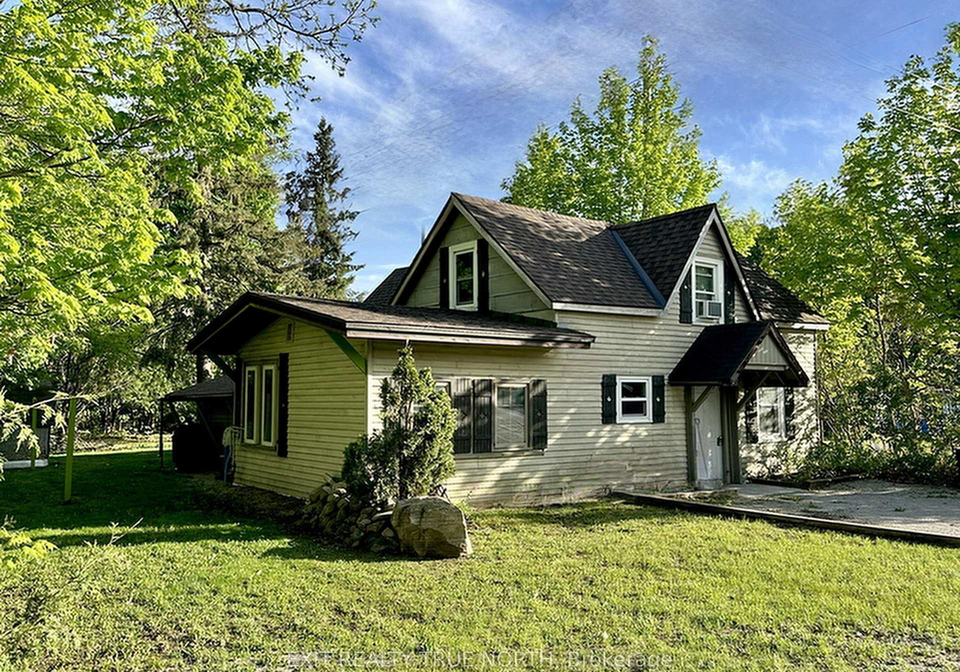 211-bishop-street-gravenhurst-ontario-x13111888