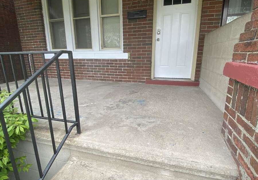 731-733-partington-avenue-windsor-ontario-x13111972