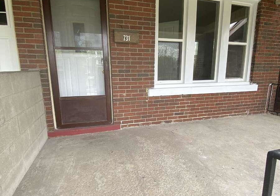 731-733-partington-avenue-windsor-ontario-x13111972