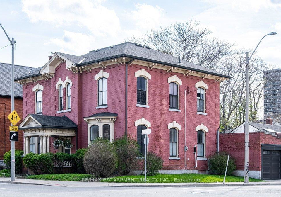58-wellington-street-s-hamilton-ontario-x13112184