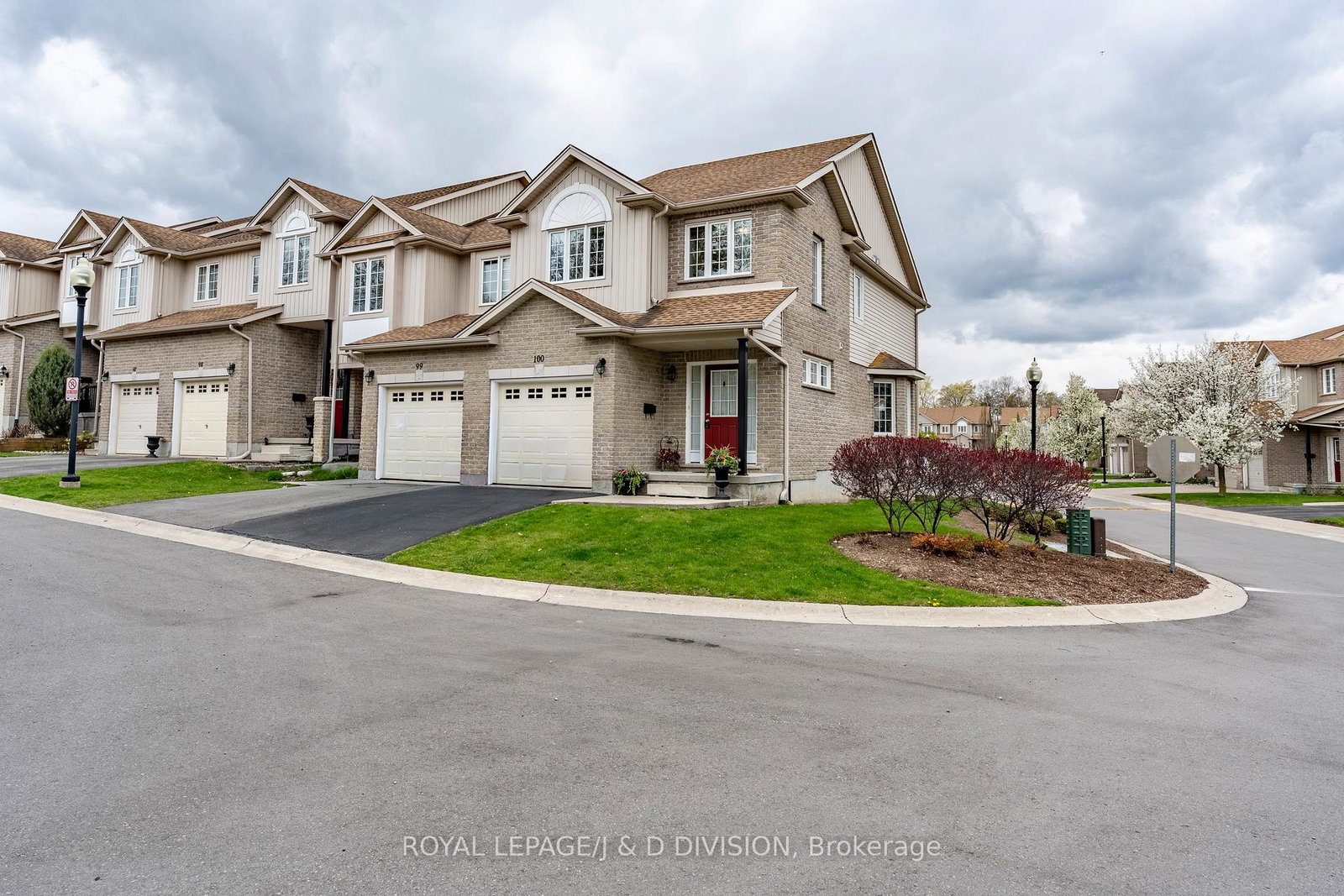 105-pinnacle-drive-kitchener-ontario-x13112188